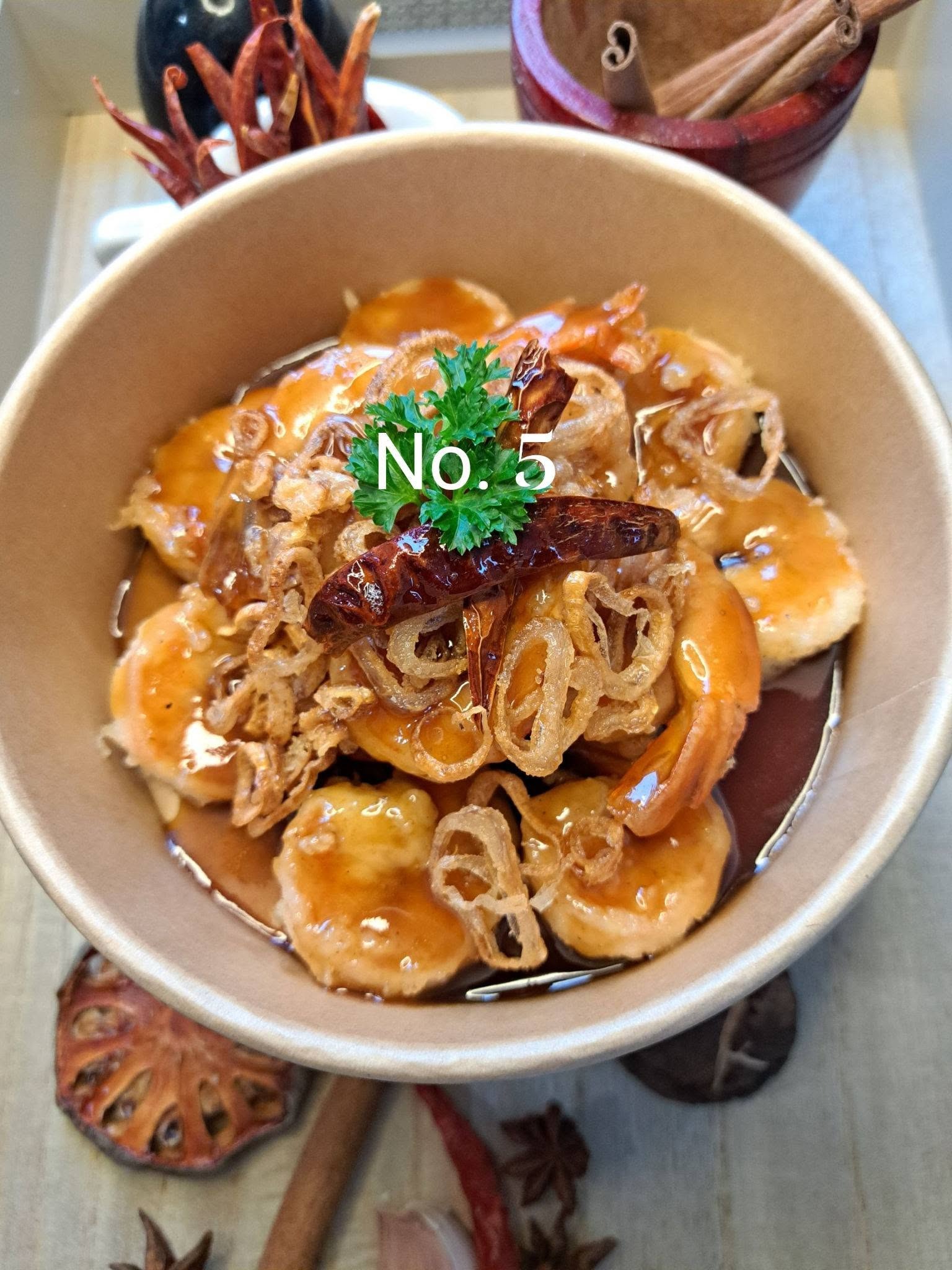 No.9 MayMay — Plat thaï 17